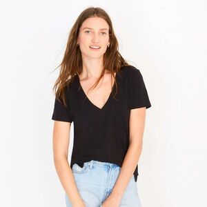 Madewell Whisper v-neck tee shirt with chest pocket/ - size xs